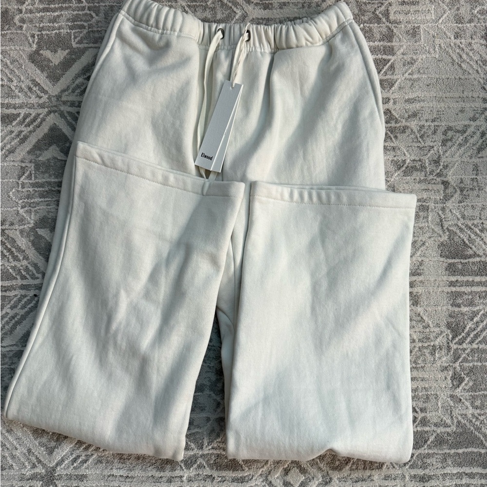 NWT Elwood Heavyweight Straight Sweat pant in Pearl